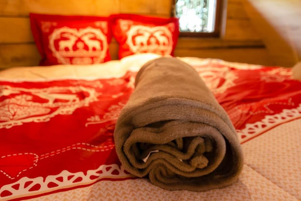 Attre La Cabane Du Cerf Et Son Sauna מראה חיצוני תמונה