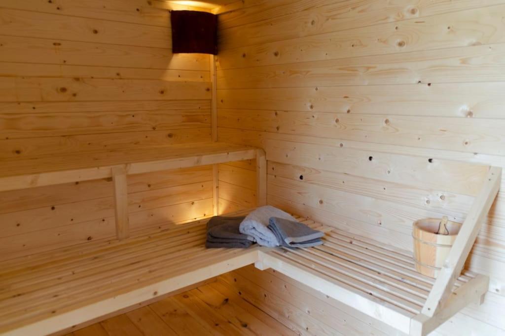 Attre La Cabane Du Cerf Et Son Sauna מראה חיצוני תמונה